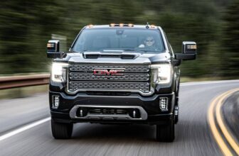 GMC Sierra 3500HD Denali 2020 Denali 4 Door Crew Cab 4WD LB DRW (6.6L 8cyl 6A)