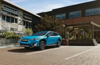 Subaru Crosstrek Hybrid 2019 Hybrid 4 Door SUV AWD (2.0L 4cyl gas/electric hybrid CVT)