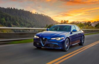 Alfa Romeo Giulia 2019 - Sedan AWD 2.0L
