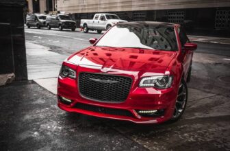 Chrysler 300 2020 - Touring Sedan AWD 3.6L